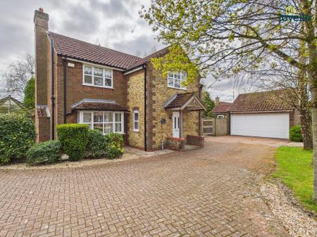 4 bedroom Detached house for sale in Springfields, Tealby, LN8