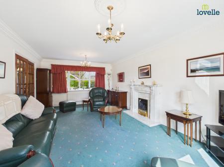 4 bedroom Detached house for sale in Springfields, Tealby, LN8