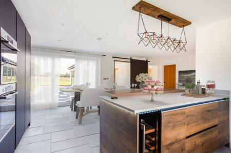 5 bedroom Detached house for sale in Thornton Road, North Owersby, LN8