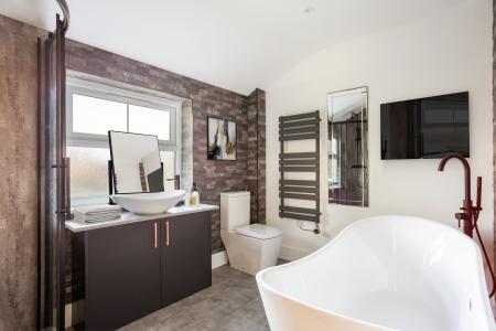 5 bedroom Detached house for sale in Thornton Road, North Owersby, LN8