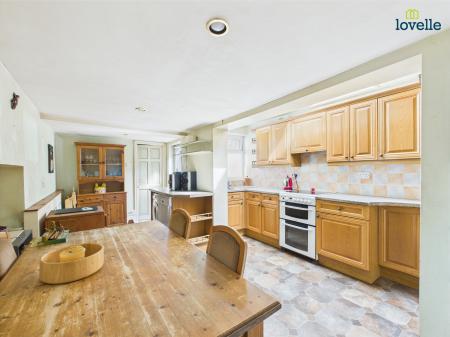 4 bedroom Terraced House for sale in Union Street, Market Rasen, LN8