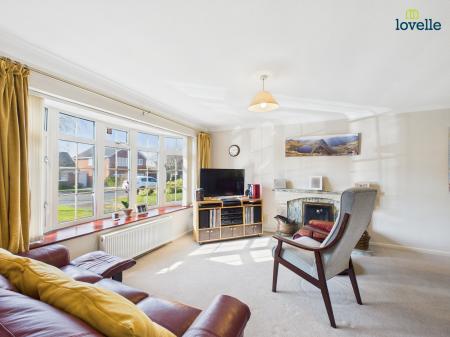 4 bedroom Detached house for sale in Lincoln Drive, Caistor, LN7