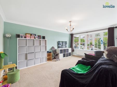 4 bedroom Detached house for sale in Dovecote, Middle Rasen, LN8