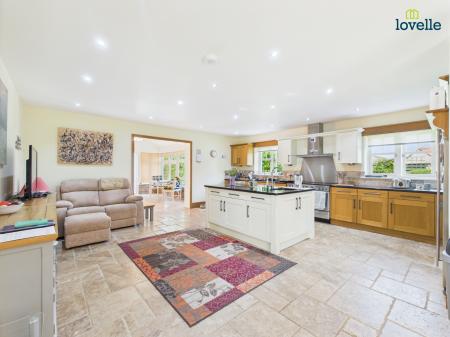 5 bedroom Detached house for sale in Grange Lane, Bishop Norton, LN8