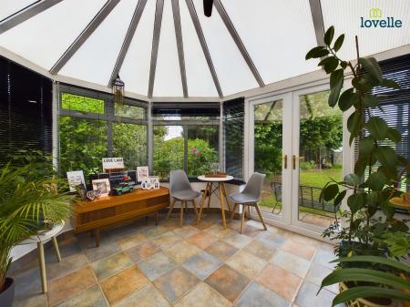 4 bedroom Detached house for sale in Legsby Road, Market Rasen, LN8