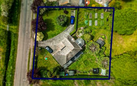 4 bedroom Detached house for sale in Legsby Road, Market Rasen, LN8