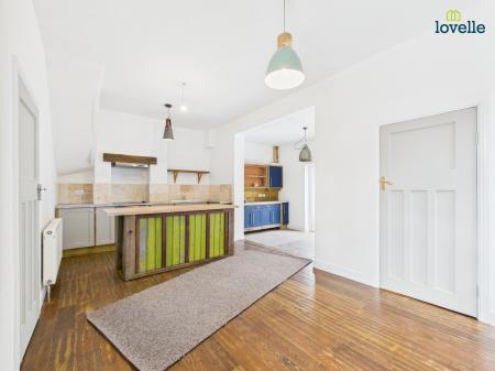 4 bedroom End of terrace house to let in Church Street, Market Rasen, LN8