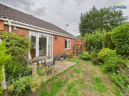 2 bedroom Terraced bungalow for sale in Cedar Close, Market Rasen, LN8