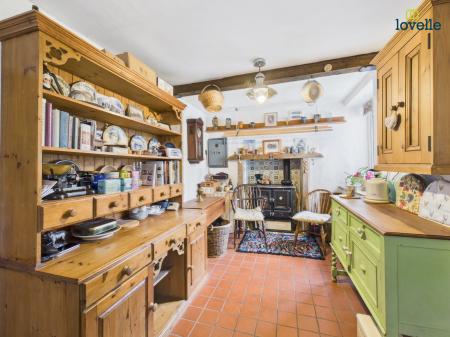 4 bedroom Detached house for sale in High Street, Waddingham, DN21