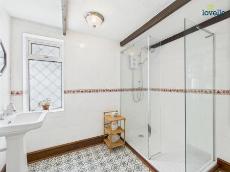 4 bedroom Detached house for sale in High Street, Waddingham, DN21