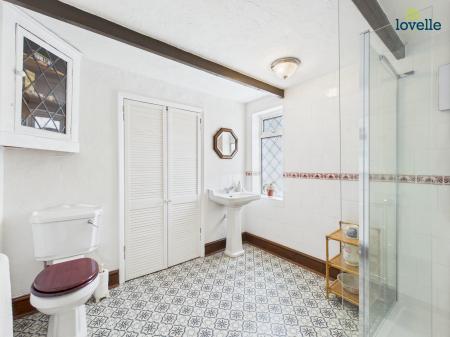 4 bedroom Detached house for sale in High Street, Waddingham, DN21