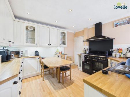 3 bedroom Detached bungalow for sale in Spridlington Road, Faldingworth, LN8