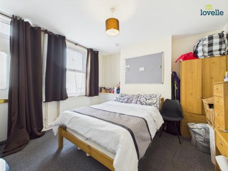 4 bedroom Terraced House for sale in St. Rumbold Street, Lincoln, LN2