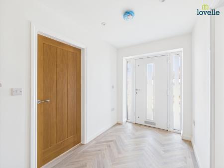 4 bedroom Detached house for sale in Gainsborough Road, Middle Rasen, LN8