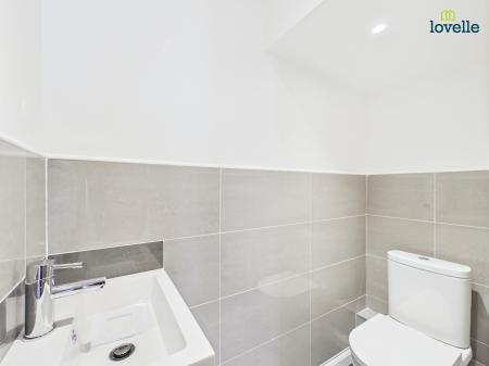 4 bedroom Detached house for sale in Gainsborough Road, Middle Rasen, LN8