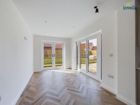 4 bedroom Detached house for sale in Gainsborough Road, Middle Rasen, LN8