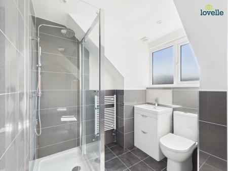 4 bedroom Detached house for sale in Gainsborough Road, Middle Rasen, LN8