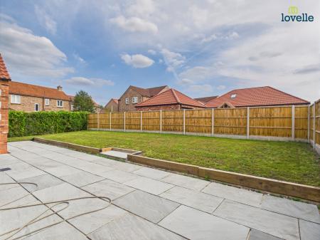 4 bedroom Detached house for sale in Gainsborough Road, Middle Rasen, LN8