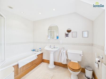 4 bedroom Detached house for sale in Normanby Road, Nettleton, LN7