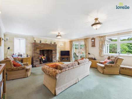 4 bedroom Detached house for sale in Normanby Road, Nettleton, LN7