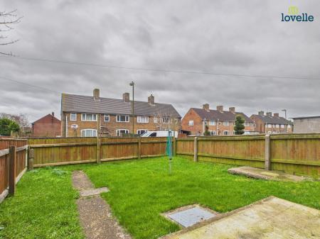 3 bedroom End of terrace house to let in Windsmoor Road, Brookenby, LN8