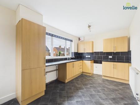 3 bedroom End of terrace house to let in Windsmoor Road, Brookenby, LN8