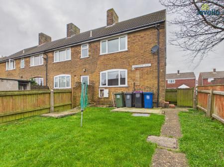 3 bedroom End of terrace house to let in Windsmoor Road, Brookenby, LN8