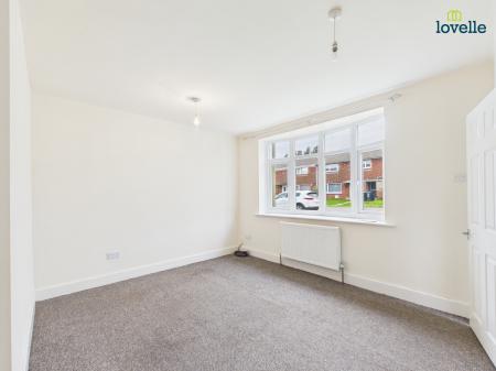 3 bedroom End of terrace house to let in Windsmoor Road, Brookenby, LN8