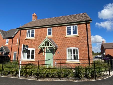 4 bedroom Detached house for sale in Southwold Road, Market Rasen, LN8