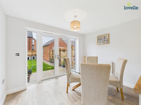 4 bedroom Detached house for sale in Southwold Road, Market Rasen, LN8
