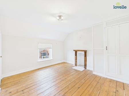 5 bedroom Detached house for sale in Church Street, Middle Rasen, LN8