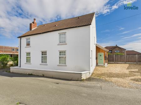 5 bedroom Detached house for sale in Church Street, Middle Rasen, LN8