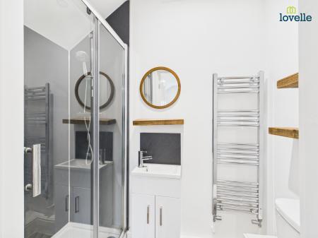 5 bedroom Detached house for sale in Church Street, Middle Rasen, LN8