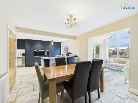 5 bedroom Detached house for sale in South Dale, Caistor, LN7