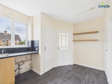 2 bedroom Terraced House to let in Edinburgh Road, Brookenby, LN8