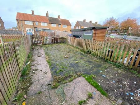 2 bedroom Terraced House to let in Windsmoor Road, Brookenby, LN8