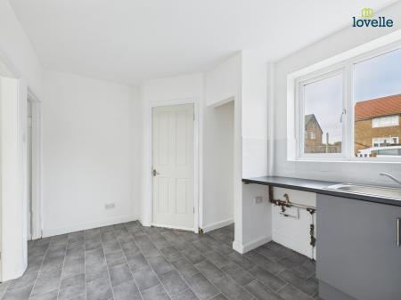 2 bedroom Terraced House to let in Windsmoor Road, Brookenby, LN8