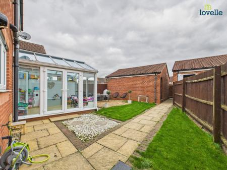 4 bedroom Detached house for sale in Plover Walk, Market Rasen, LN8