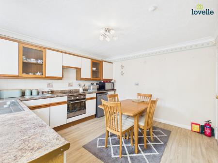 3 bedroom Detached bungalow for sale in Tennyson Close, Caistor, LN7