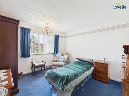 3 bedroom Detached bungalow for sale in Tennyson Close, Caistor, LN7