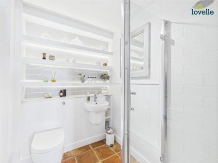 4 bedroom Detached house for sale in Main Road, Legsby, LN8