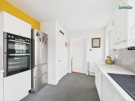 3 bedroom Detached house for sale in Caistor Road, Market Rasen, LN8