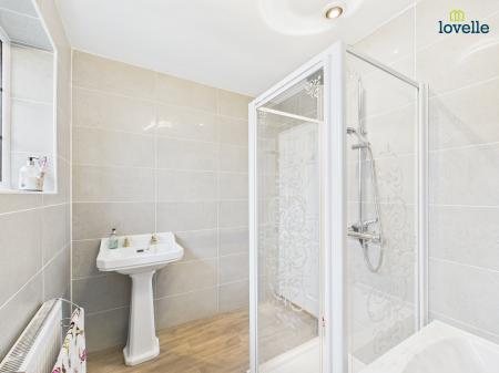 3 bedroom Detached house for sale in Wold View, Caistor, LN7