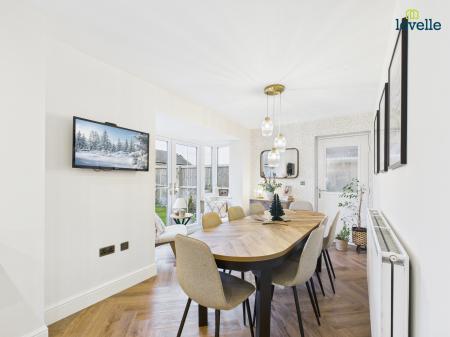 4 bedroom Detached house for sale in Aintree Drive, Market Rasen, LN8