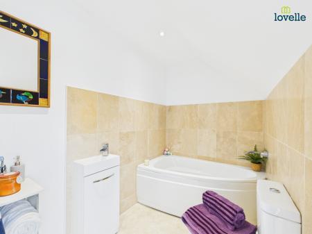 5 bedroom Detached house for sale in Washdyke Lane, Osgodby, LN8