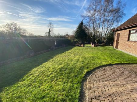 3 bedroom Detached house for sale in Walesby Road, Market Rasen, LN8