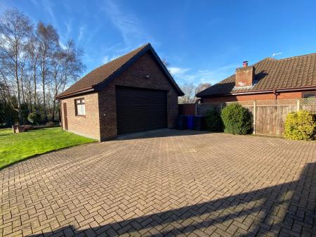 3 bedroom Detached house for sale in Walesby Road, Market Rasen, LN8