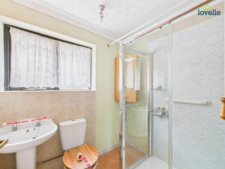 3 bedroom Detached bungalow for sale in Main Street, Kirkby cum Osgodby, LN8