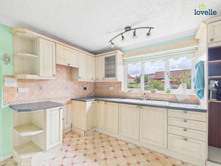 2 bedroom Detached bungalow for sale in Orchard Way, Market Rasen, LN8