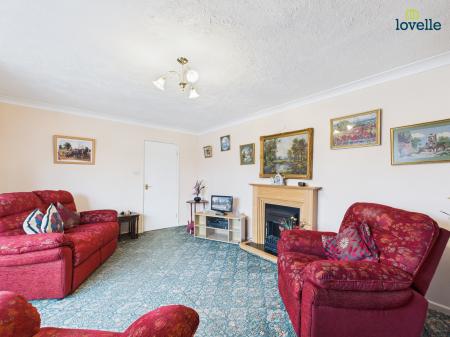 2 bedroom Detached bungalow for sale in Orchard Way, Market Rasen, LN8